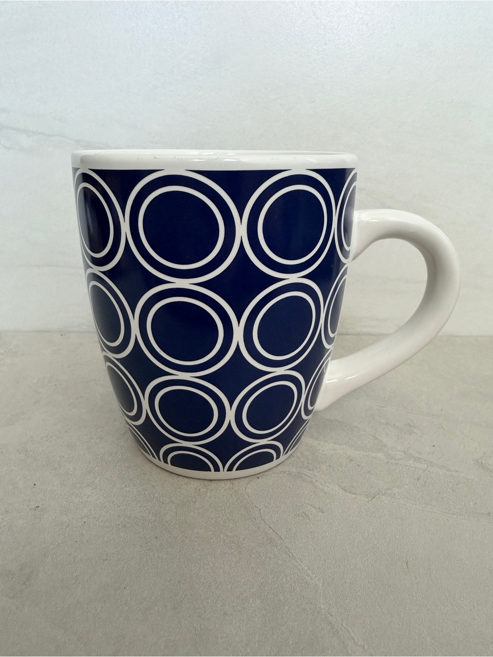 DEI Navy & White Circle Design Oversized  Ceramic Mug EUC